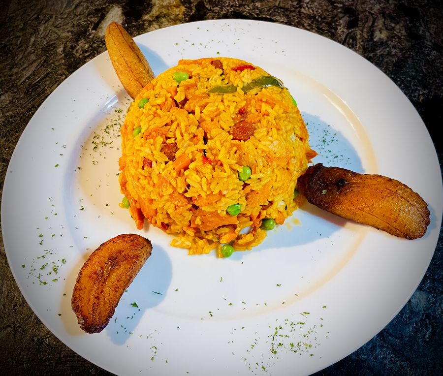 19. Arroz con Pollo