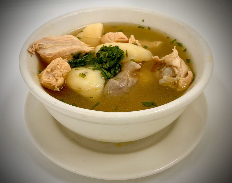Consomé de Pollo